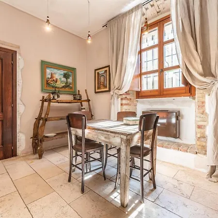 Patio Borgo Anninnia *